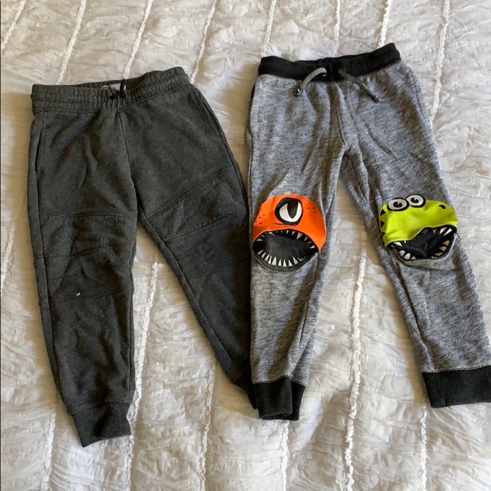 4T sweats bundle.